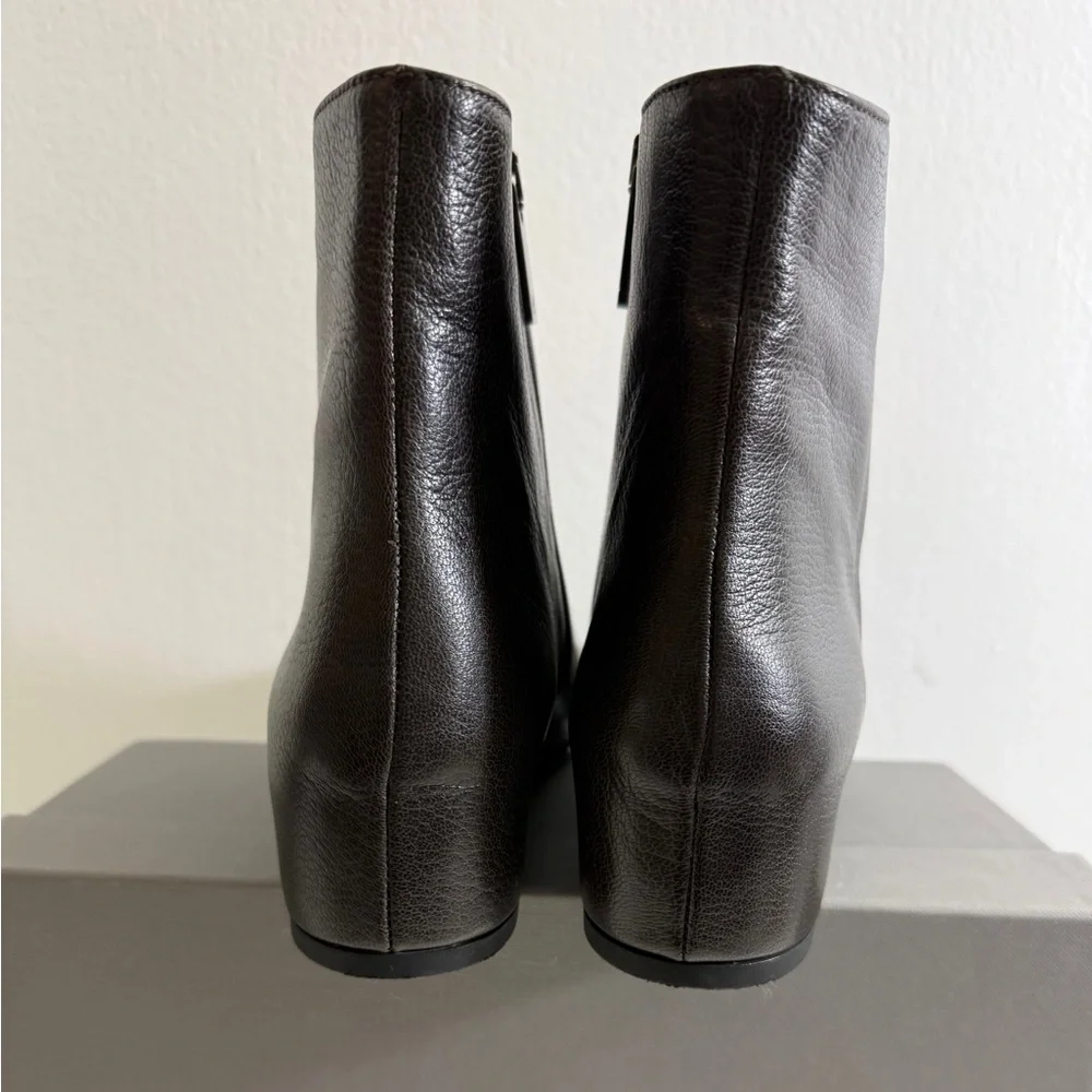 Aquatalia Uri Dolomite Ankle Boots - Picture 5 of 10